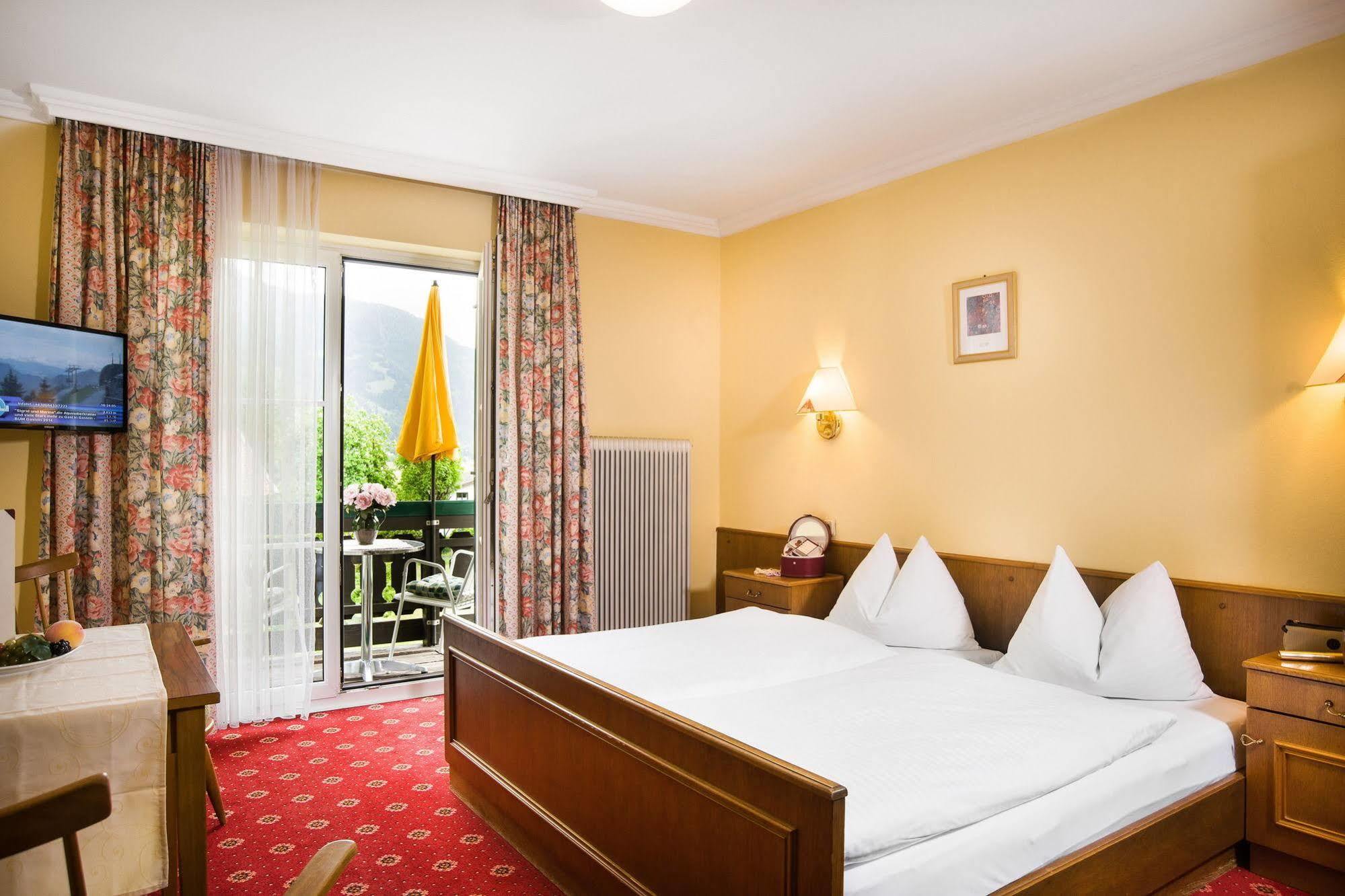 Landhotel Steindlwirt Дорфгаштайн Экстерьер фото